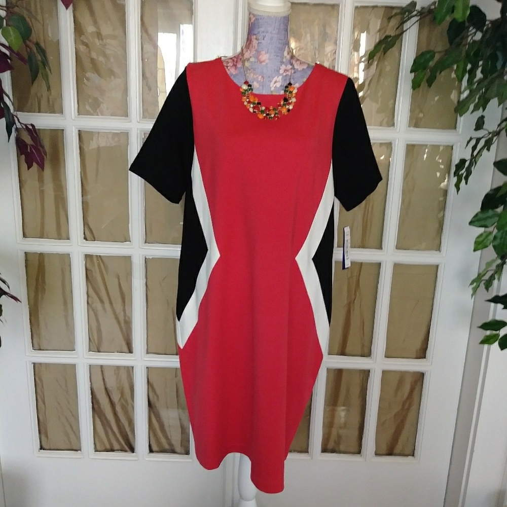 Peter Nygard Slimming Pattern Dress NWT